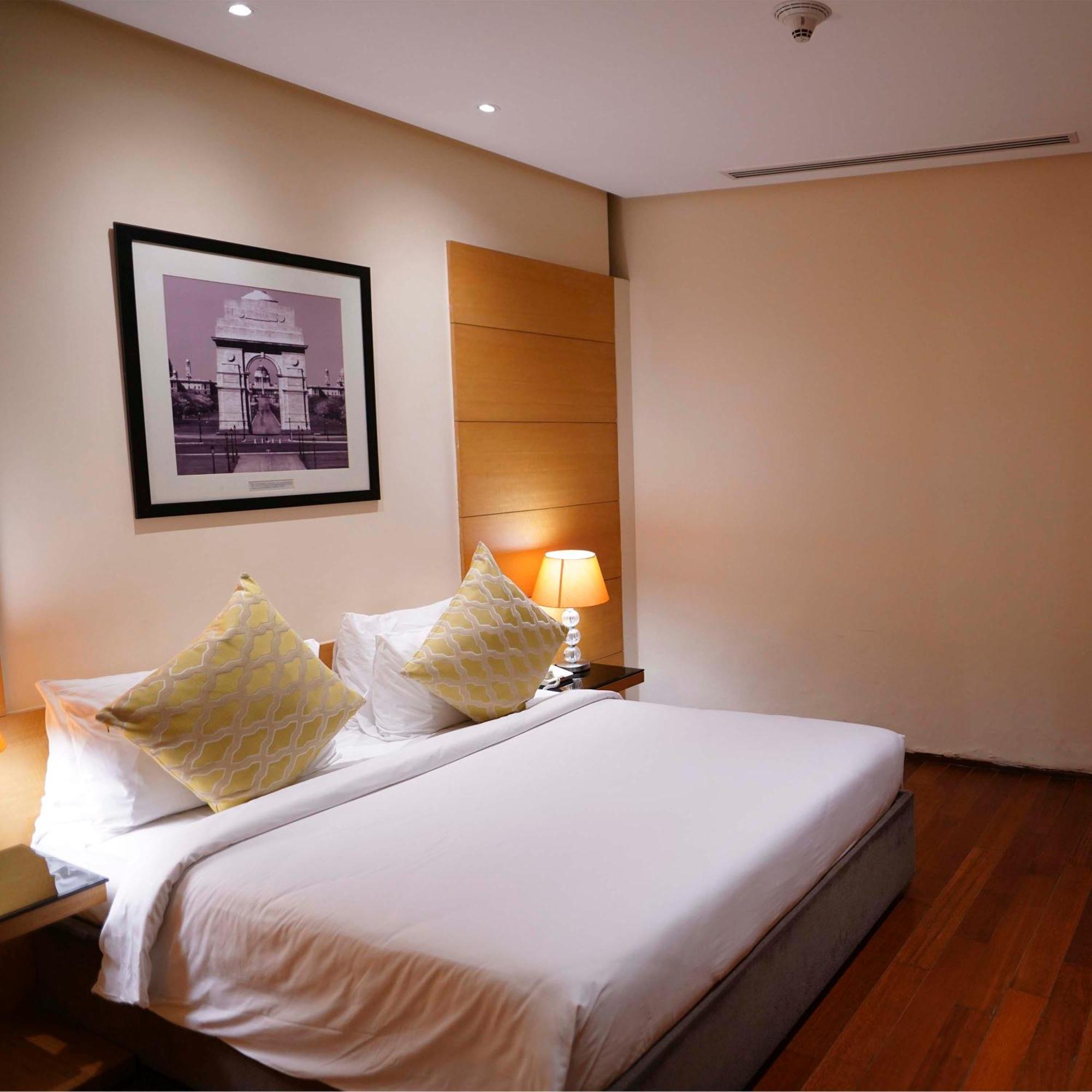 Radisson Blu Marina Connaught Place