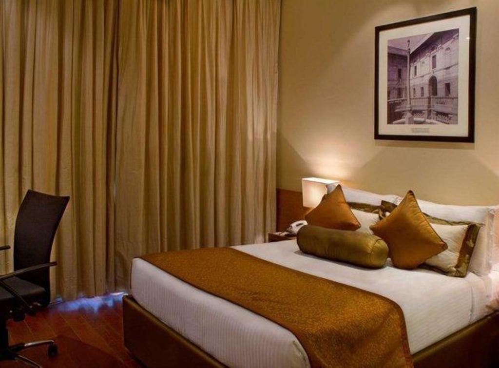 Radisson Blu Marina Connaught Place 4*