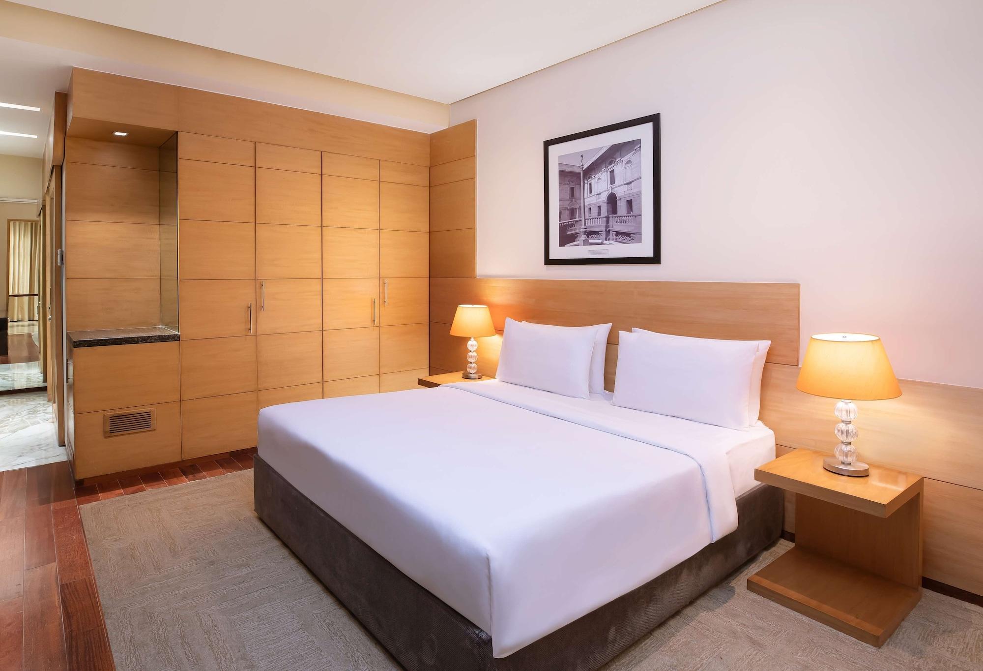 Radisson Blu Marina Connaught Place Hotel