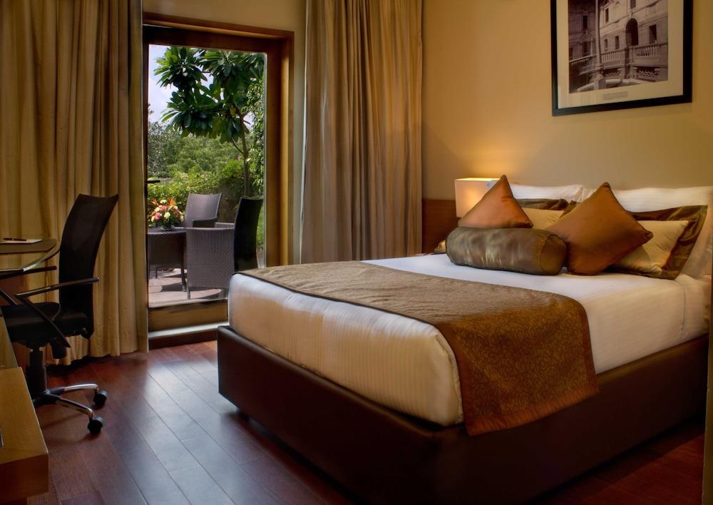 Radisson Blu Marina Connaught Place Hotel New Delhi