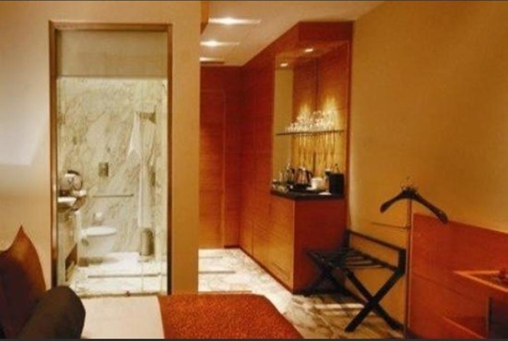 Hotel Radisson Blu Marina Connaught Place
