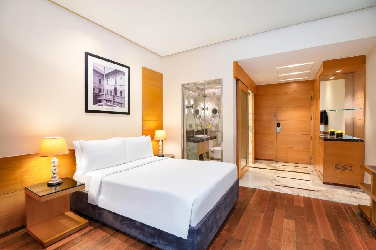 Radisson Blu Marina Connaught Place Hotel 4*